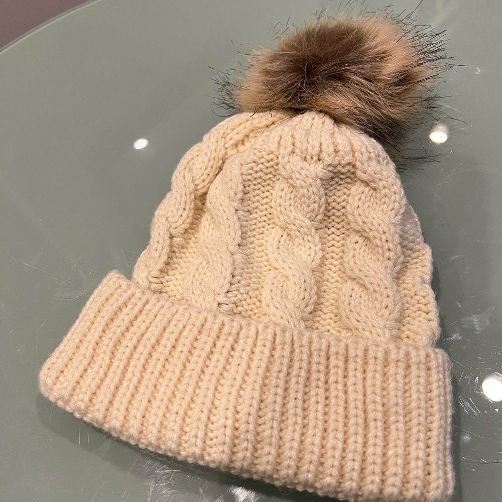 2 cute Beanies